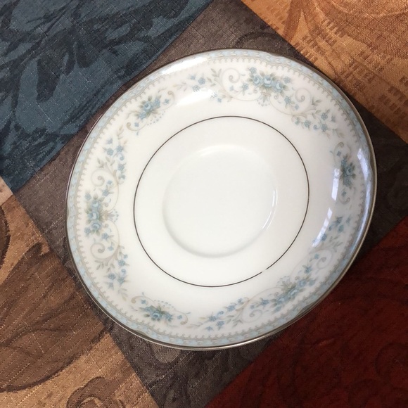 ✨EUC✨Vintage Noritake Fine Porcelain China✨Colburn Pattern✨One cup & one saucer. - Picture 3 of 7
